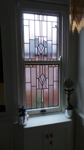 Classic Art deco windows using clear textured glass only